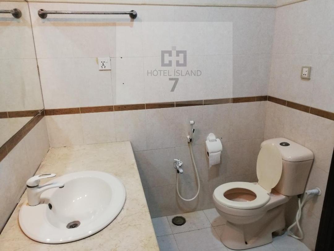 Hotel 7Island Karachi Eksteriør bilde